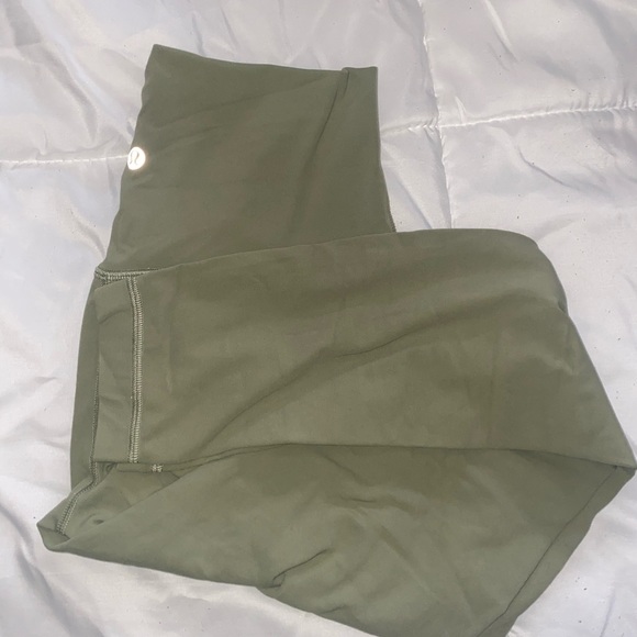 light army green Lululemon leggings - Picture 1 of 3